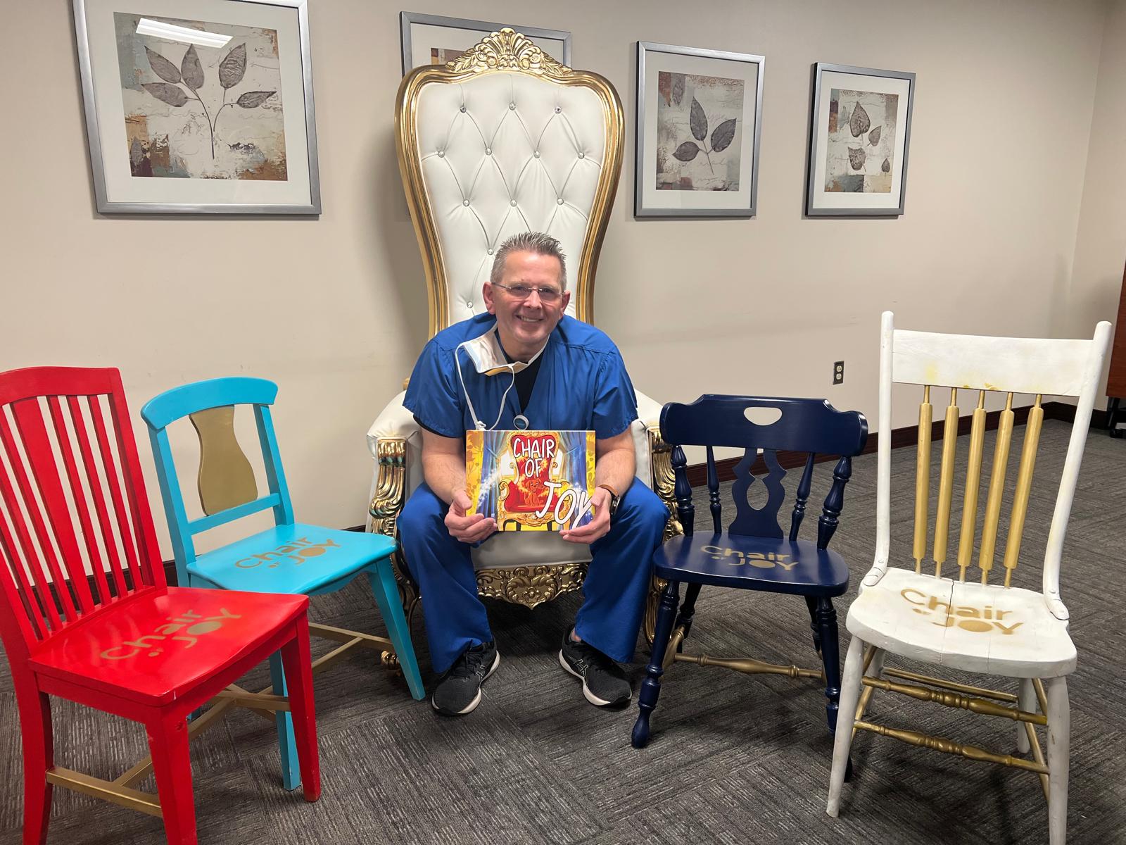 Chair of JOY — photo 4